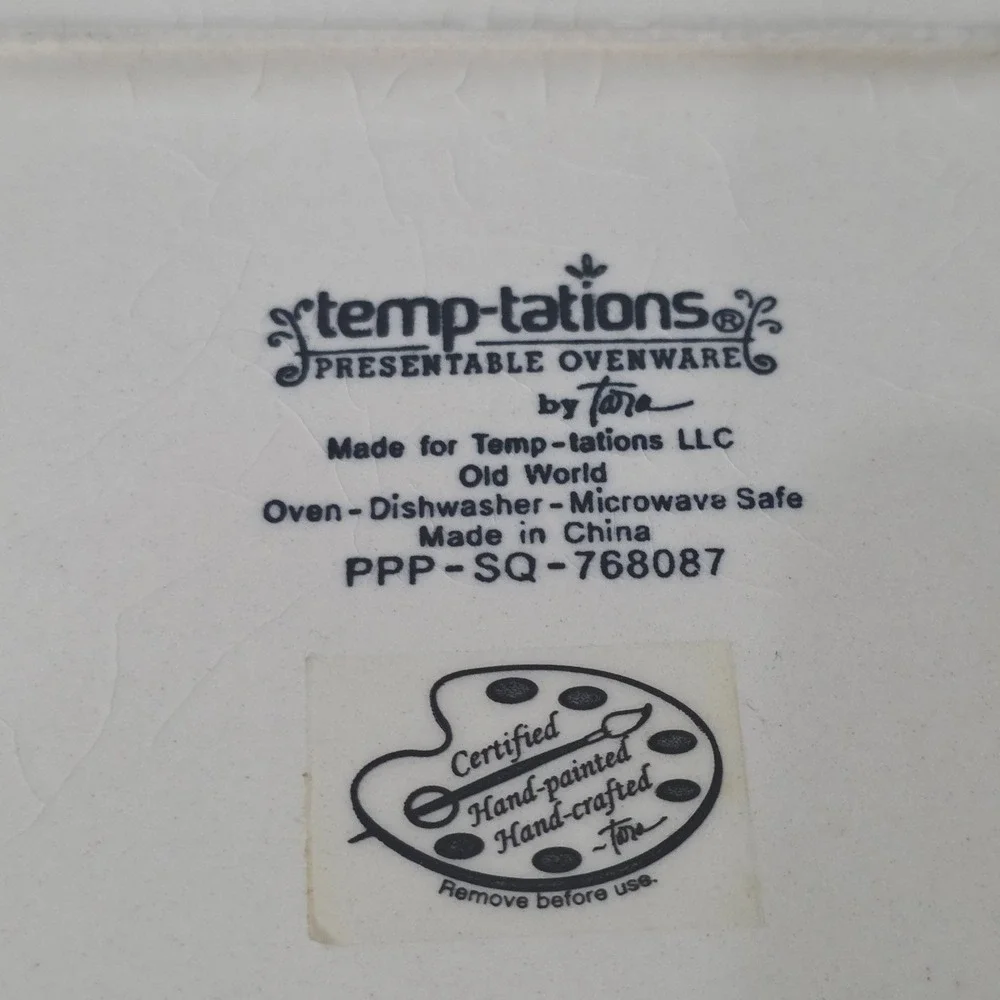 Temp-tations by Tara Old‎ World Black 2.5 QT Oval Casserole Baker with Lid
